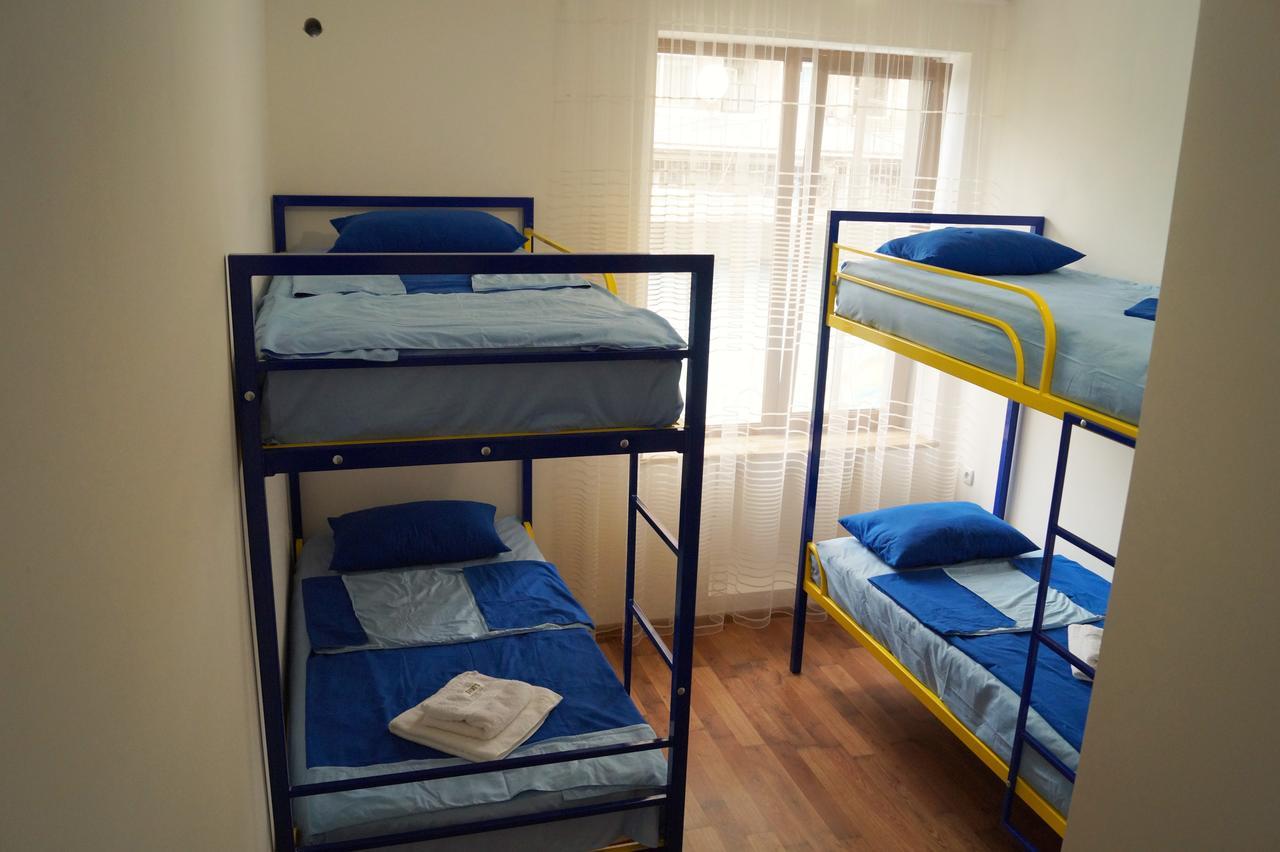 Shat Lav Hostel Erevan Esterno foto