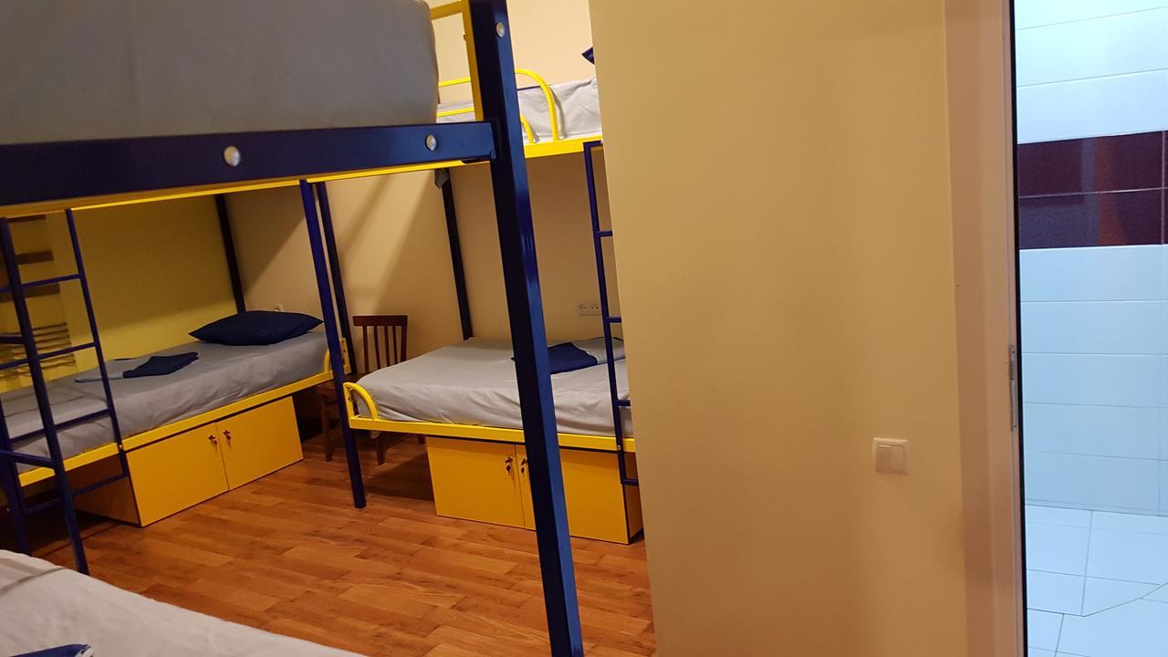 Shat Lav Hostel Erevan Esterno foto