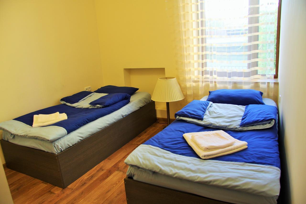 Shat Lav Hostel Erevan Esterno foto