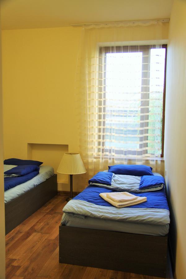 Shat Lav Hostel Erevan Esterno foto