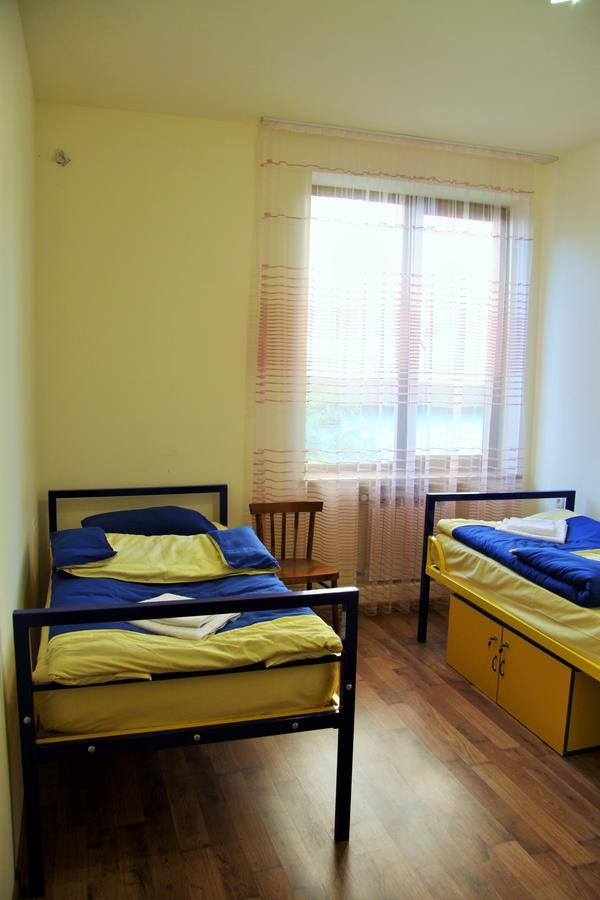 Shat Lav Hostel Erevan Esterno foto